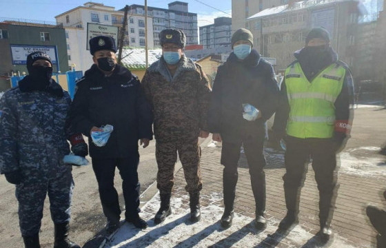 Хуваарийн дагуу үүрэг гүйцэтгэж байгаа алба хаагч нар халдвар, хамгааллыг сахин ажиллаж байна