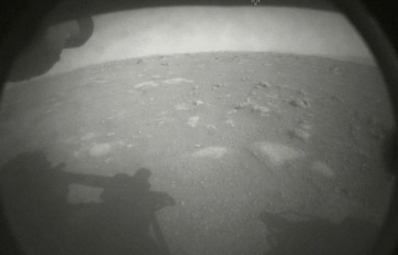 НАСА-гийн робот Ангараг гараг дээр амжилттай газардлаа