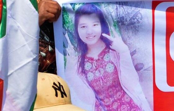 Мьянмарын жагсаалд залуу эмэгтэй буудуулж амиа алджээ