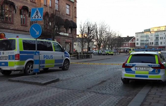 Шведэд найман хүн халдлагад өртөж, хүнд бэртжээ