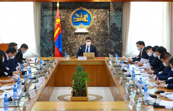 Засгийн газар: Дархлаажуулалтад бүрэн хамрагдсан иргэдэд 50 мянган төгрөг олгоно