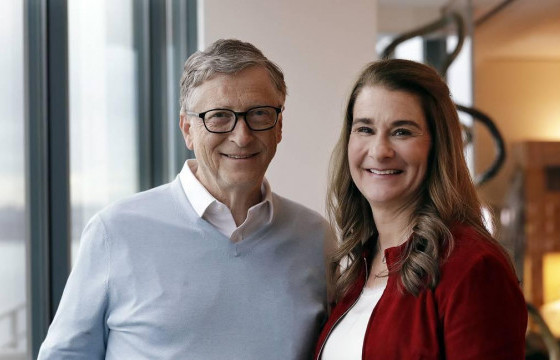 Билл Гейтс 2.4 тэрбум ам.долларыг Мелинда Гейтсд шилжүүлжээ