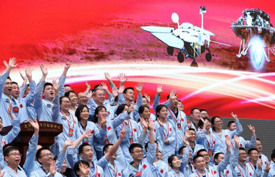 Хятадын агаарын хөлөг Ангараг гараг дээр амжилттай газардлаа 