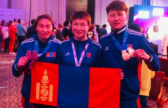 Боксын Ази тивийн аварга шалгаруулах тэмцээнээс хоёр хүрэл медаль хүртлээ