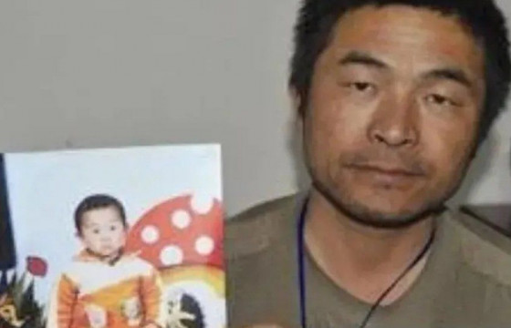 Хүний наймаачдад алдсан хүүгээ 24 жилийн дараа олжээ