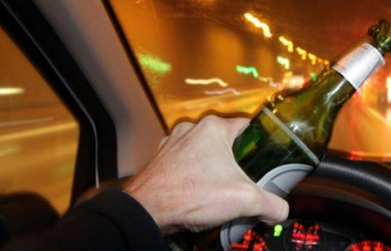 Согтуугаар тээврийн хэрэгсэл жолоодож яваад автомашинтай мөргөлдөж, амиа алджээ