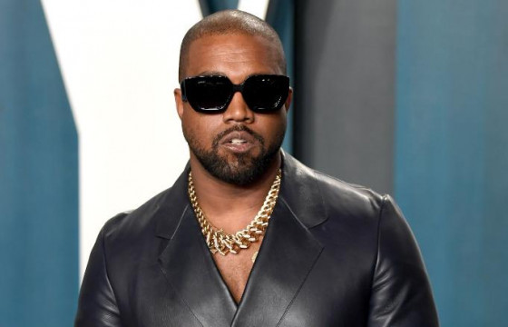 Реппер Kanye West албан ёсоор жинхэнэ нэрээ Ye болгожээ