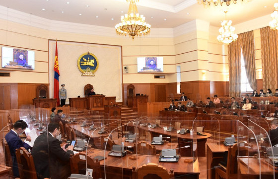 Ардчилсан намын бүлгийн завсарлага дуусаж, Төсвийн төслийг эцсийн хэлэлцүүлэгт бэлтгүүлэхээр Байнгын хороонд шилжүүлэв