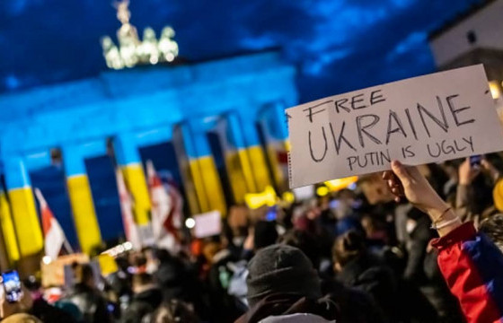 Зеленский дайныг эсэргүүцэж буй Орос жагсагчдад талархал илэрхийлэв
