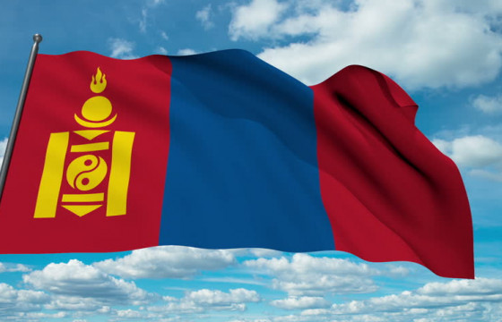 Монгол Улсын Төрийн далбааны өдөр тохиож байна