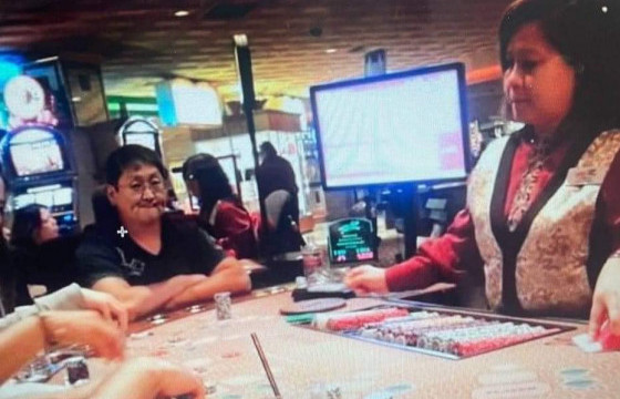 Ч.ХҮРЭЛБААТАР: МИНИЙ КАЗИНОД СУУЖ БАЙГАА ЗУРАГ ЭВЛҮҮЛЭГ