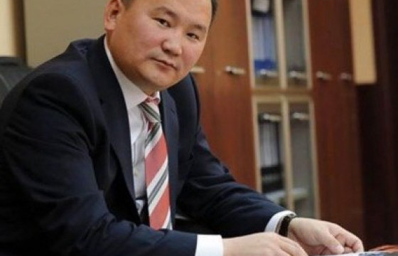  УИХ-ын гишүүн Л.Мөнхбаатарыг Хууль зүйн байнгын хорооны даргаар томилжээ