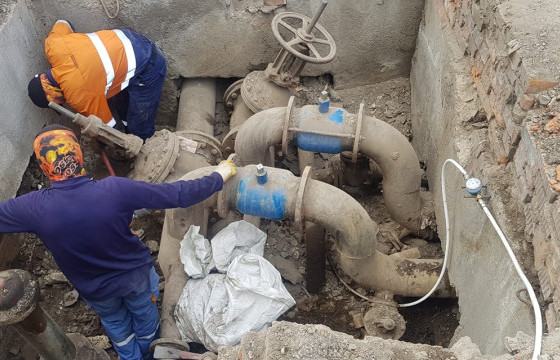 Дулааны шугам засаж байсан таван ажилтан түлэгдэж, эмнэлэгт хүргэгджээ 