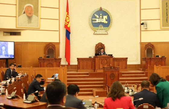 Чуулганы нэгдсэн хуралдаанаар баталсан хууль, тогтоолуудын эцсийн найруулгыг сонслоо