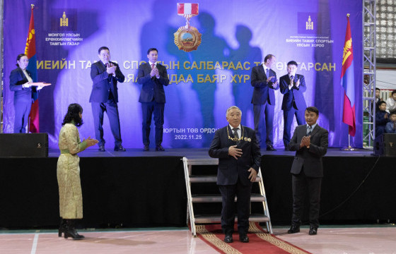 Спортын салбараас долоон гавьяат төрлөө