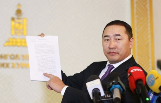 УИХ-ЫН ГИШҮҮН Ж.МӨНХБАТ СОЛОНГОС УЛС РУУ ЯВЖЭЭ