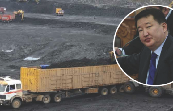 УИХ-ЫН ГИШҮҮН Д.БАТ-ЭРДЭНЭД ХИЛИЙН ХОРИГ ТАВЬЖЭЭ