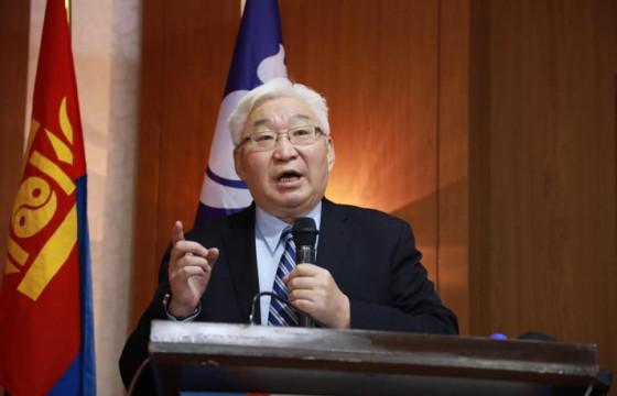 Э.БАТ-ҮҮЛ: С.Эрдэнэ ч АН-ын даргыг шүүх бүртгэсэнд баяртай байх ёстой