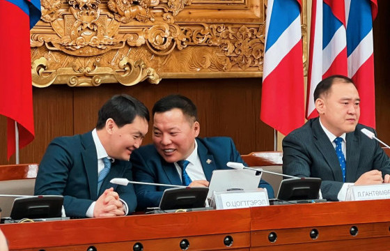 О.Цогтгэрэл: Ардчилсан намын асуудал цэгцэрч, шинэ намын даргатай болсон онцгой өдөр тохиож байна