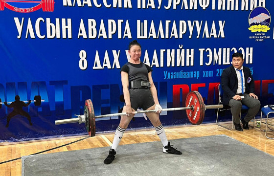 Э.Нямсүрэн улсын дээд амжилт тогтоов