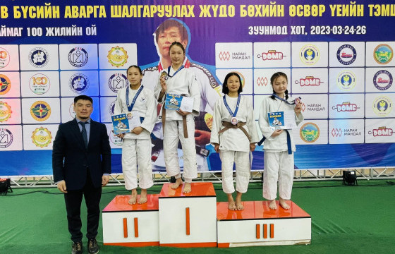 Жүдо бөхийн төвийн бүсийн тэмцээнд Орхоны хүүхдүүд амжилттай оролцлоо