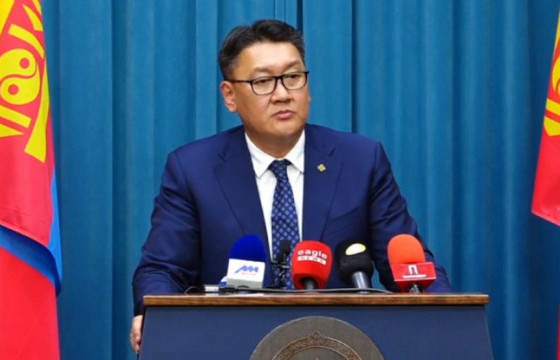 Б.ЖАВХЛАН: Төсвийн тодотгол хийж, цалин нэмнэ гэж ярихад эрт байна