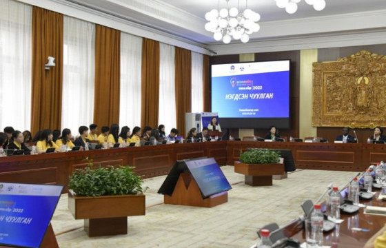 “Өсвөрийн парламент-2022” хөтөлбөрийн нэгдсэн чуулган эхэллээ