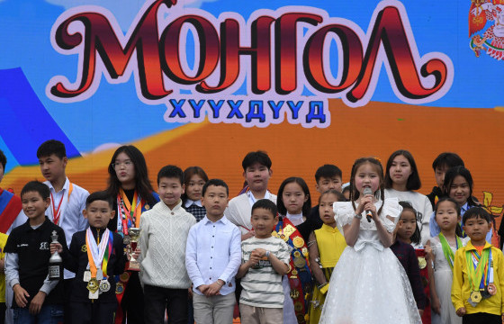  “Монгол хүүхдүүд” өдөрлөгт Монголын шатрын холбооны багачууд оролцлоо