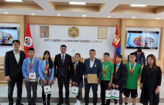 Тамирчин хүүхдүүдэд хүндэтгэл үзүүлэв