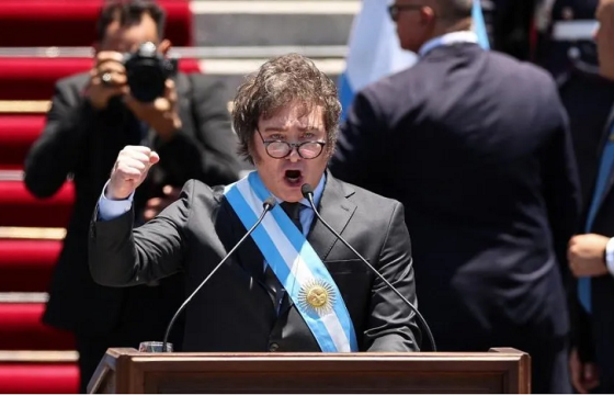 Инфляцийн түвшин нь 140 хувь давсан Аргентиний шинэ Ерөнхийлөгч тангараг өргөнө