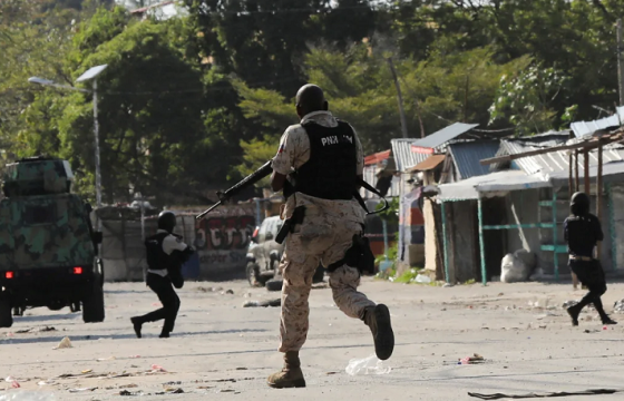Хаитигийн гэмт хэргийн бүлэглэлүүд шорон руу халдаж, 4000 гаруй хоригдол суллажээ
