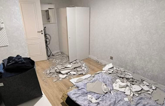 “Гарден сити” хотхонд амьдардаг айлын тааз нуржээ