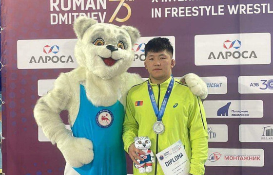 ЭНЭ ӨДӨР АЗИЙН АВАРГЫН МӨНГӨН МЕДАЛЬТ Т.ДЭМЧИГДОРЖ МЭНДЭЛЖЭЭ