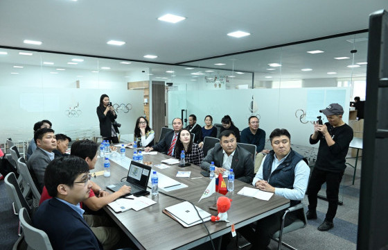 МҮОХ, ССАЖЗ-ын яамтай хамтран ажиллах талаар санал солилцов