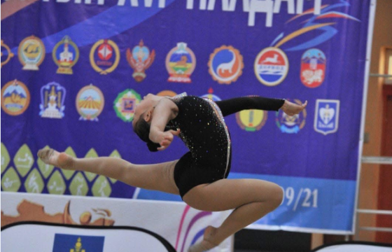 Бүх ард түмний XVI наадам уран сайхны гимнастикаар эхэллээ