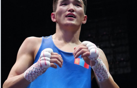 А.Баттулга боксын дэлхийн аваргын алтан медалийн төлөө тулалдана