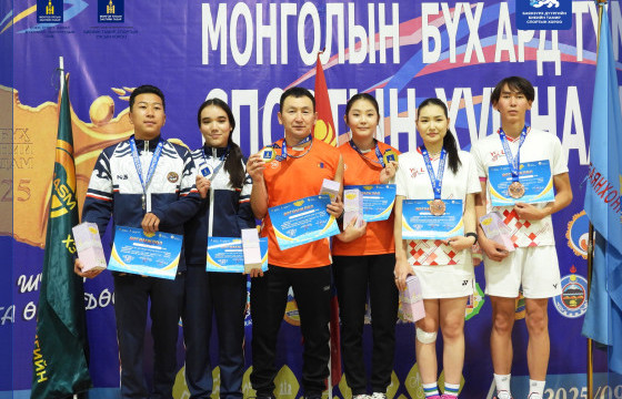  “Алдар”-ын бадминтоны төрөлд 1 алт, 2 мөнгө, 1 мөнгөн медаль хүртлээ
