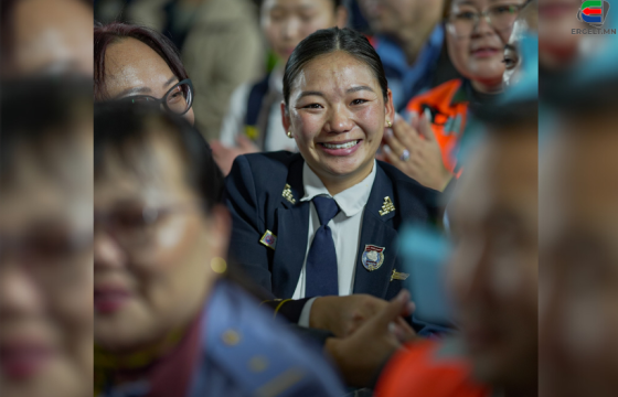 М.ОЮУНЗУЛ: ХОЁР ГАЛТ ТЭРЭГНИЙ ГЭМТЛИЙГ ИЛРҮҮЛЖ, ОСЛООС СЭРГИЙЛСНИЙГ МИНЬ ҮНЭЛЖ, ШАГНАХАД БАЯРЛААД ЭРХГҮЙ УЙЛЧИХСАН ЮМ АА
