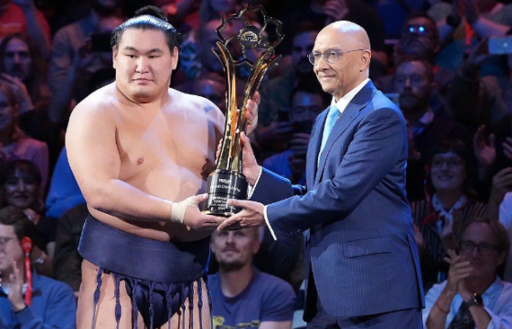 Хоошорюү С.Бямбасүрэн Лондонгийн баарилдаанд түрүүлэв