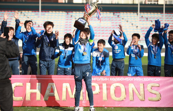 Хөл бөмбөгийн “U-13” насны лигийн аваргаар  “ДЭРЭН” тодров