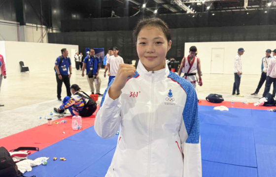 Б.Өлзийтнаран 