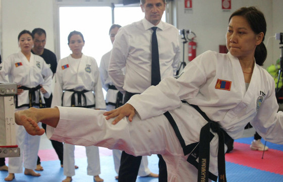 М.МӨНХЖАРГАЛ: Дэлхий аварга цолыг Монголын таеквондогчдоос хамгийн анх хүртэж байлаа