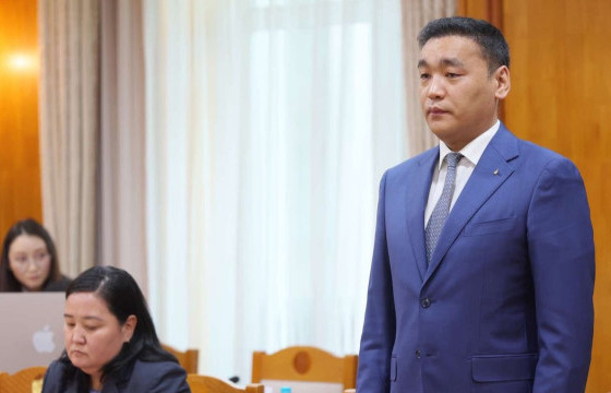 Эрүүл мэндийн даатгалын ерөнхий газрын даргаар Ц.Батбаатарыг томилжээ