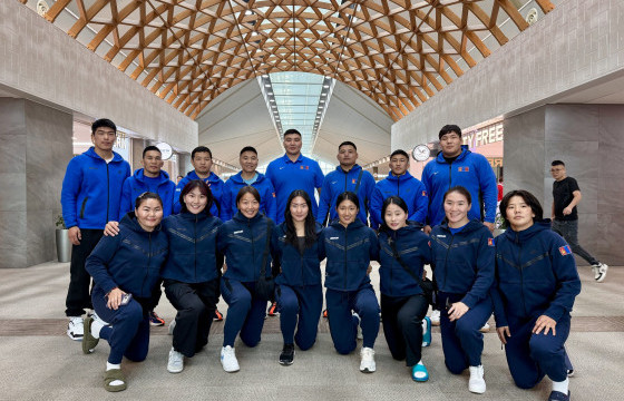 Чөлөөт бөхийн Үндэсний шигшээ баг Америкийг зорилоо