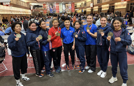 Чөлөөтийн эмэгтэй баг АНУ-ын тэмцээнээс 6 алт, 1 мөнгө, 1 хүрэл медаль хүртжээ