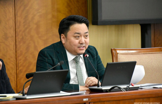 Ж.БАЯСГАЛАН: Хөгжлийн бэрхшээлтэй хүний тэтгэмжийг 20 хувь нэмэхээр боллоо