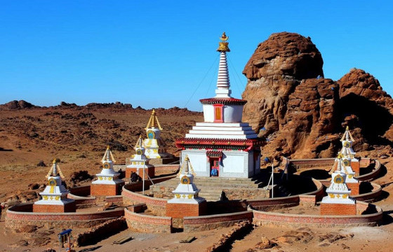 Дэмчогийн хийдийг цахилгаантай болгожээ