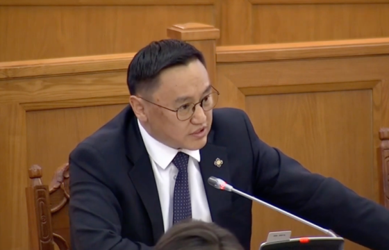 Ж.ЧИНБҮРЭН: 2027 ондоо багтааж эмч, эмнэлгийн ажилтны цалинг гурван саяд хүргэх санал гаргасан