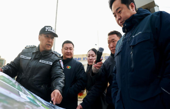 МОНГОЛЫН ХҮҮХДИЙН ОРДНЫ БАРУУН ХОЙД УУЛЗВАРТ ЯВГАН ХҮНИЙ ГАРЦ НЭМЭГДҮҮЛЭХЭЭР СУДАЛЖ БАЙНА