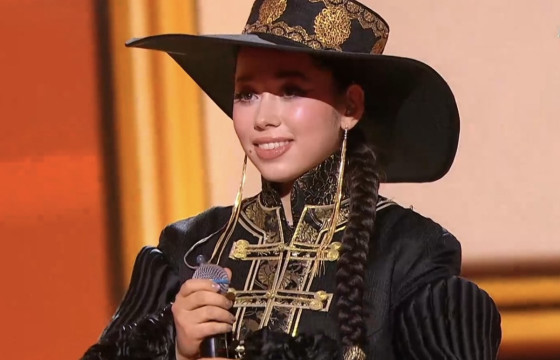 БАЯРЛАЛАА, И.МИШЭЭЛ